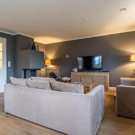 Reetdachhaus Dreilanden Reetdachhaus Charlotte